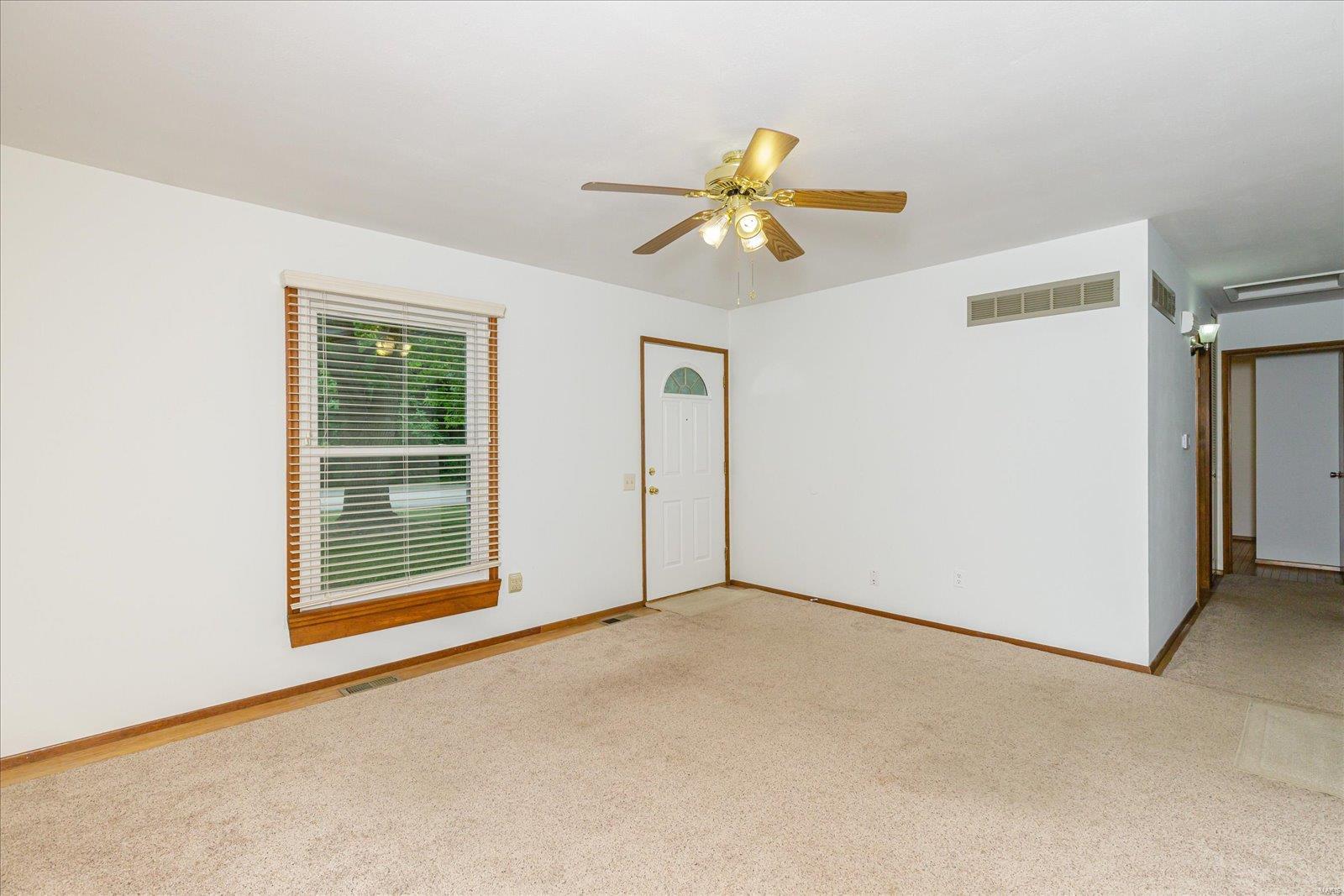 2911 Ehlmann Road St. Charles, MO 63301 - Photo 6 of 38 Gallery Image 6