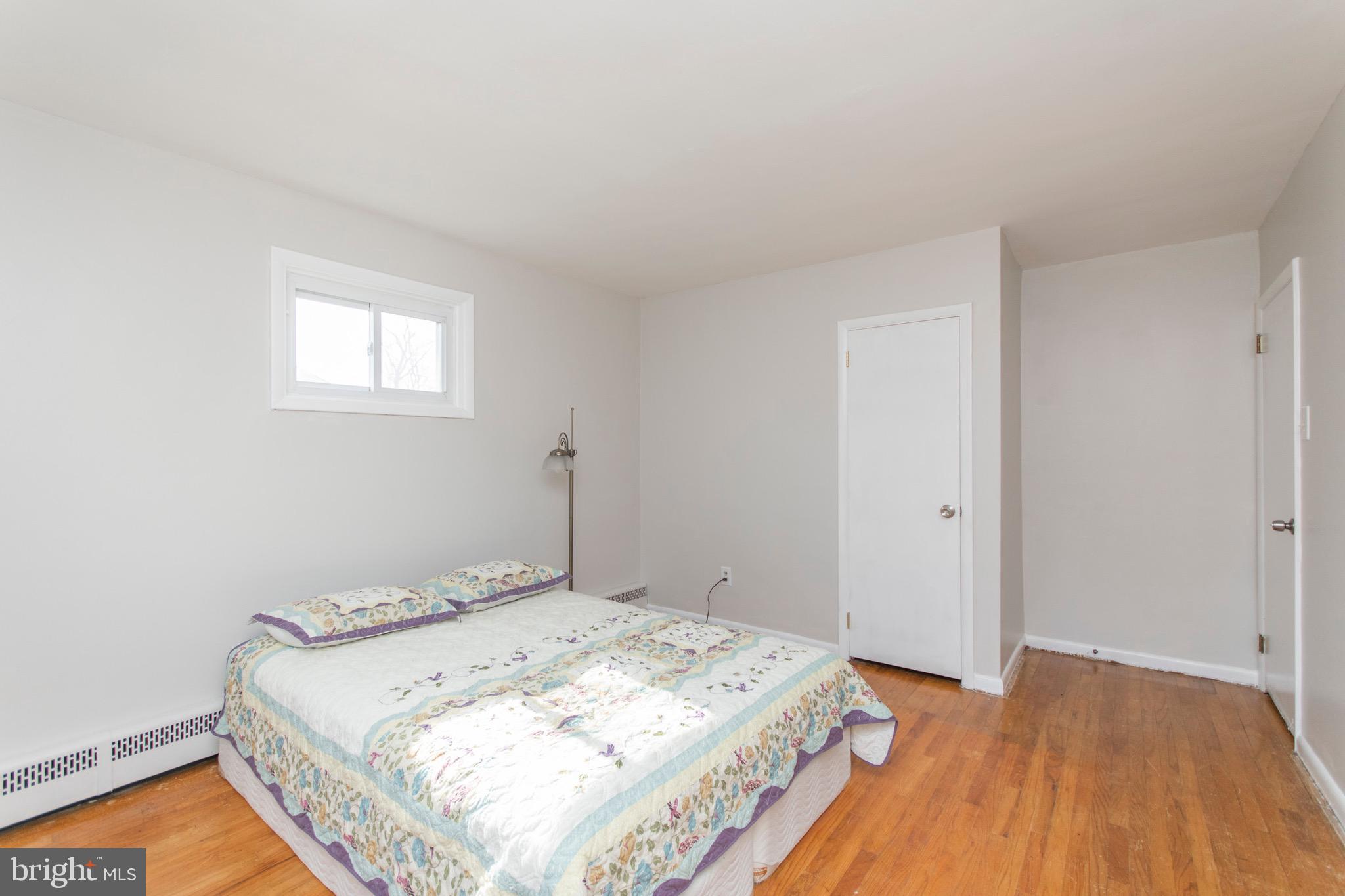 1074 Anna Road Huntingdon Valley, PA 19006 - Photo 18 of 35