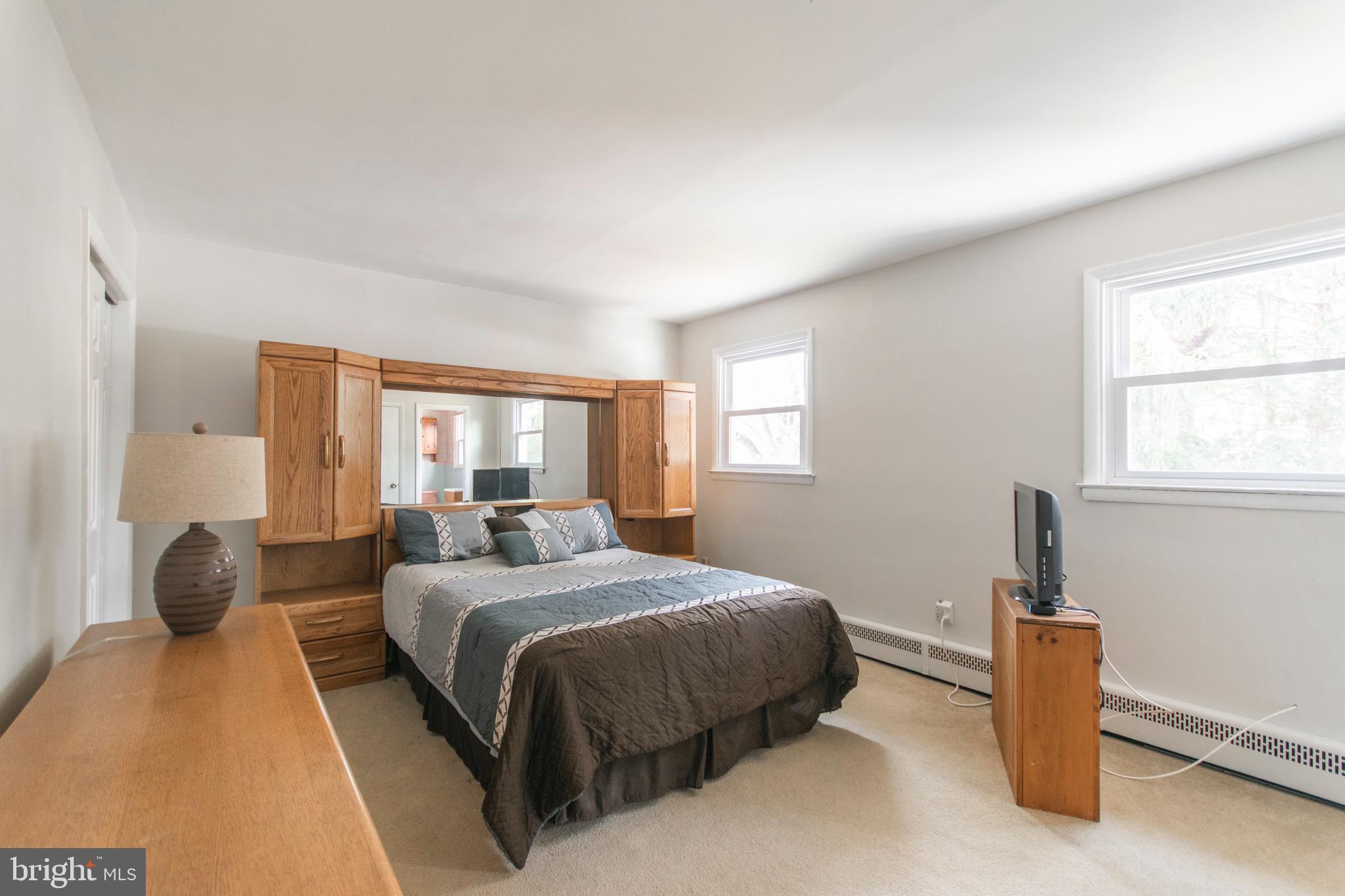 1074 Anna Road Huntingdon Valley, PA 19006 - Photo 21 of 35