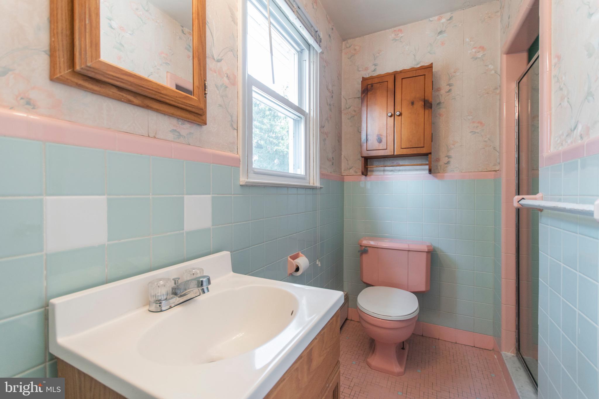 1074 Anna Road Huntingdon Valley, PA 19006 - Photo 24 of 35