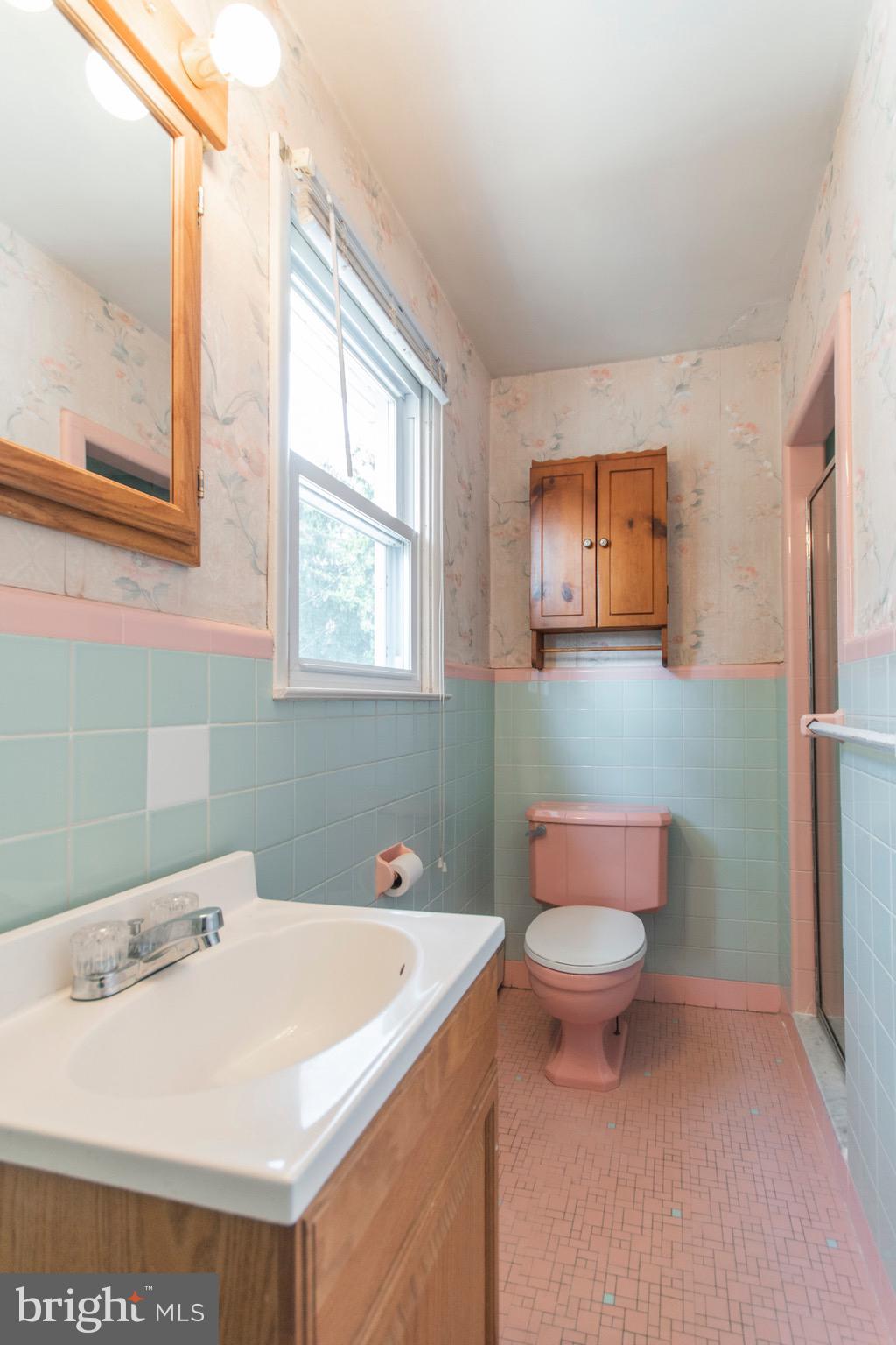 1074 Anna Road Huntingdon Valley, PA 19006 - Photo 25 of 35