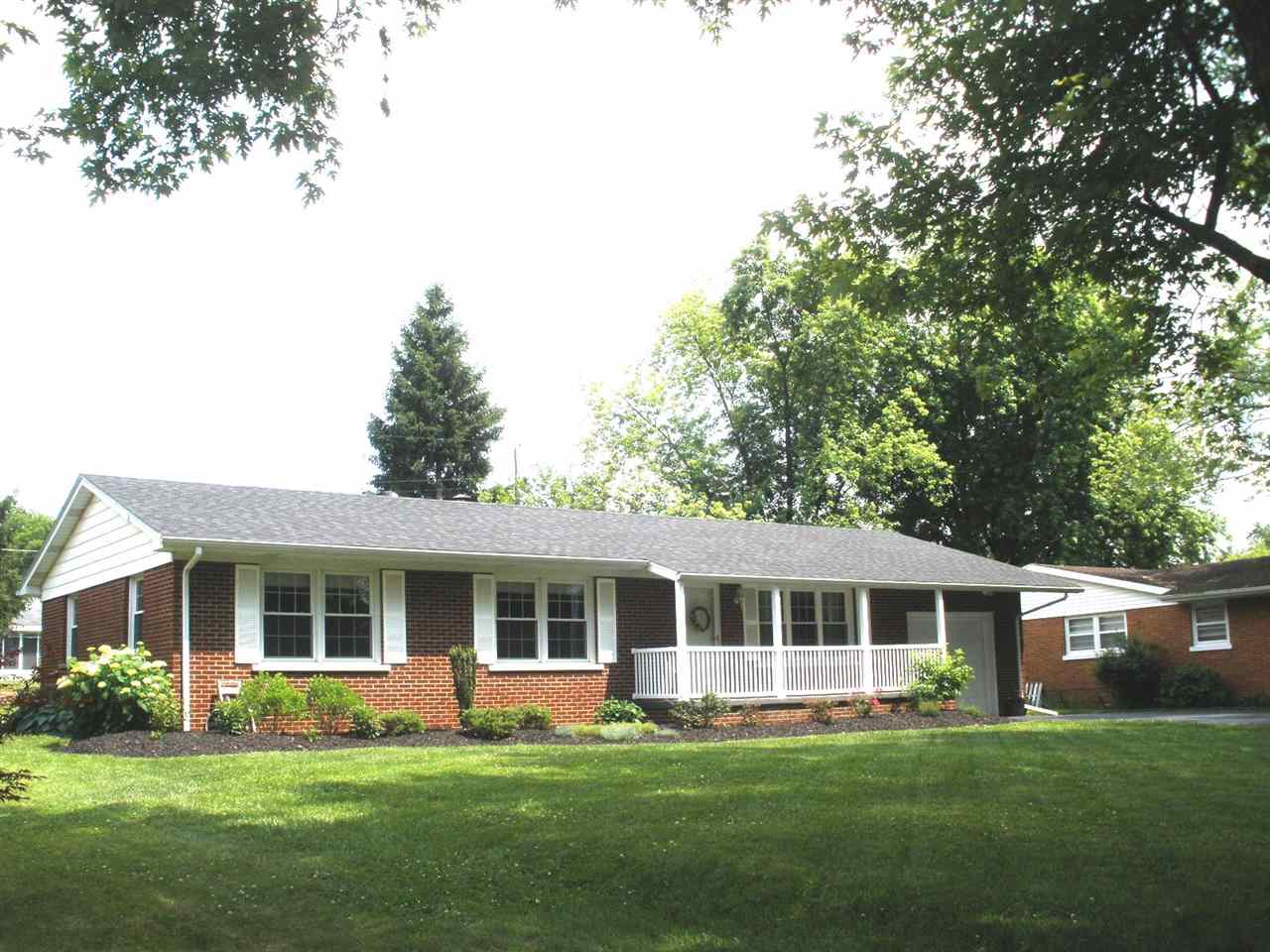 302 Harding Avenue Princeton, IN 47670 - Photo 1 of 21 Gallery Image 1