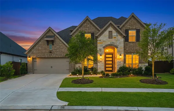$729,990 | 2730 Thunder Creek Drive, Katy, TX 77493