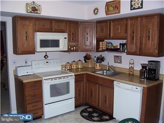 9 Forrester Road Horsham, PA 19044 - Photo 4 of 10 Kitchen