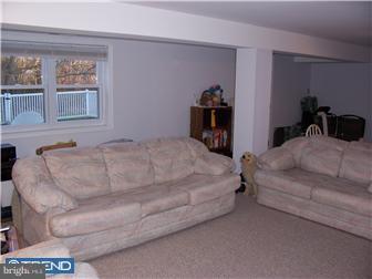 9 Forrester Road Horsham, PA 19044 - Photo 9 of 10 Great Room