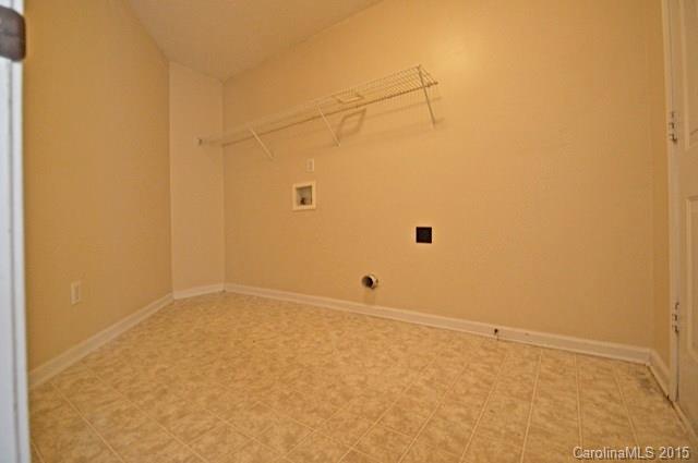 8216 Reames Road Charlotte, NC 28216 - Photo 11 of 12 Gallery Image 11