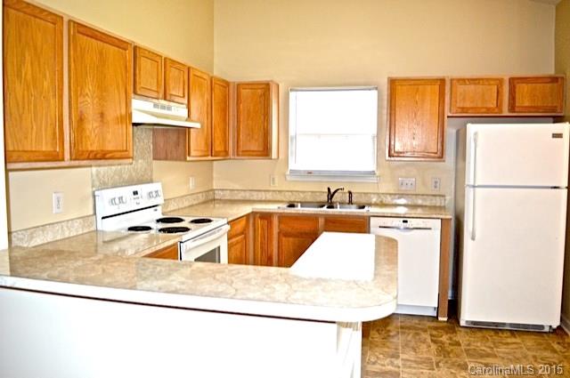 8216 Reames Road Charlotte, NC 28216 - Photo 4 of 12 Gallery Image 4
