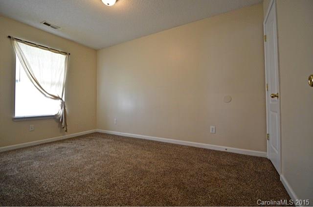 8216 Reames Road Charlotte, NC 28216 - Photo 9 of 12 Gallery Image 9