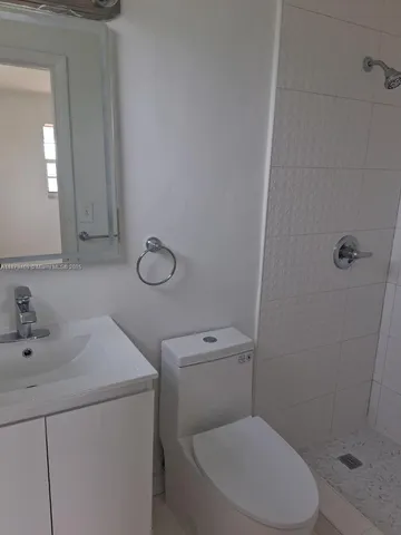 $3,900 | North Country-Riverdale, Miami Gardens, FL 33056