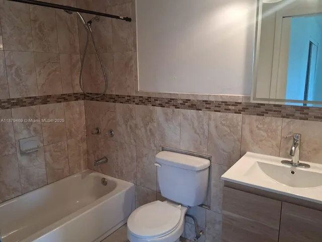 $3,900 | North Country-Riverdale, Miami Gardens, FL 33056