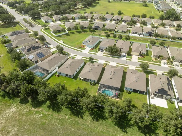 $300,000 | 13614 Hunting Creek Place, Spring Hill, FL 34609