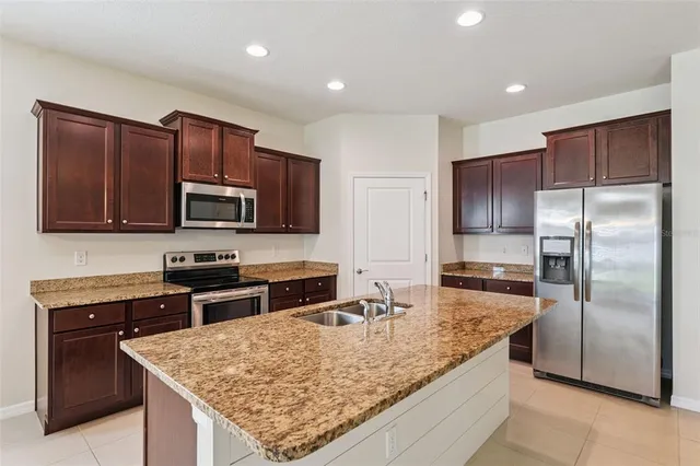 $300,000 | 13614 Hunting Creek Place, Spring Hill, FL 34609