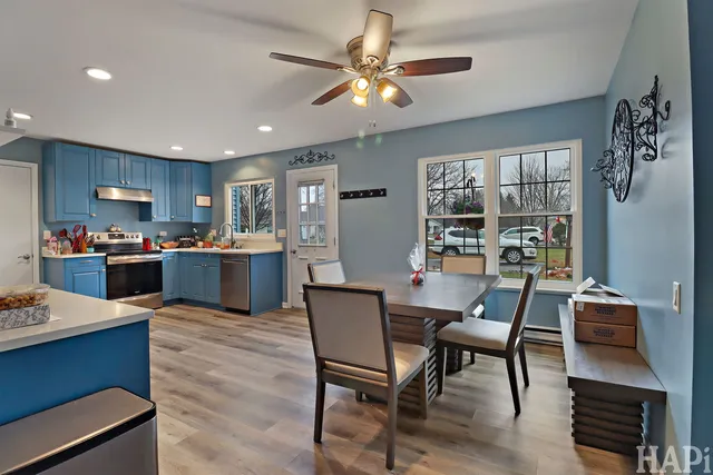 $299,900 | 7205 Hastings Circle, Unit 330, Fox Lake, IL 60020