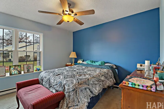 $299,900 | 7205 Hastings Circle, Unit 330, Fox Lake, IL 60020