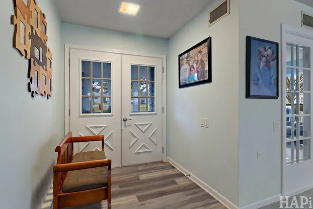 $299,900 | 7205 Hastings Circle, Unit 330, Fox Lake, IL 60020