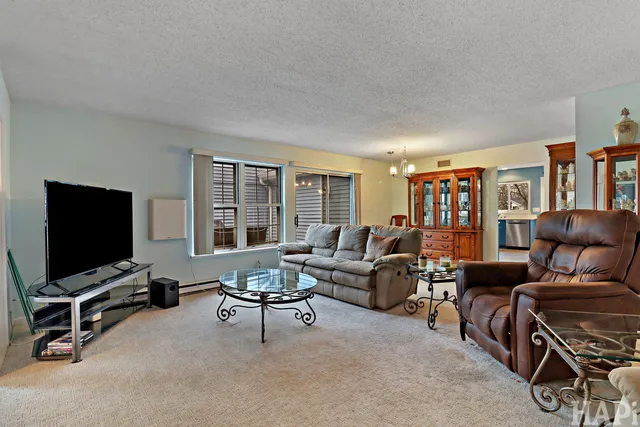 $299,900 | 7205 Hastings Circle, Unit 330, Fox Lake, IL 60020