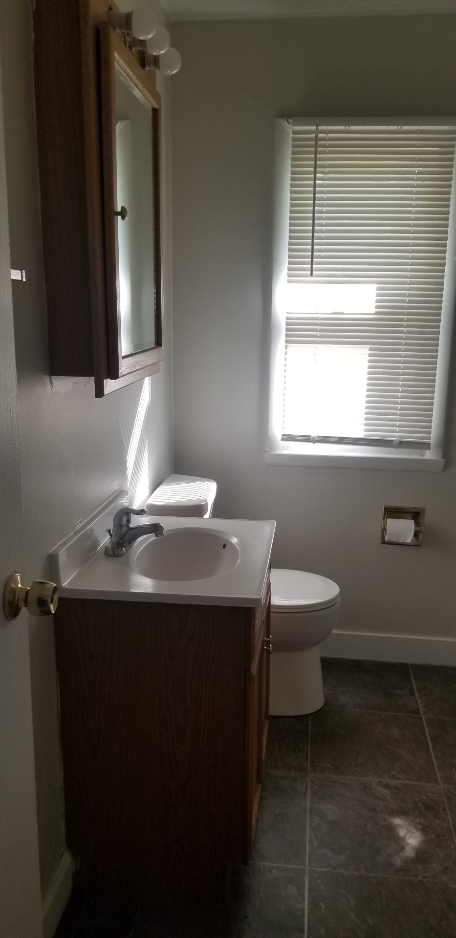 2704 Ridge Avenue Rockford, IL 61103 - Photo 10 of 23 Gallery Image 10