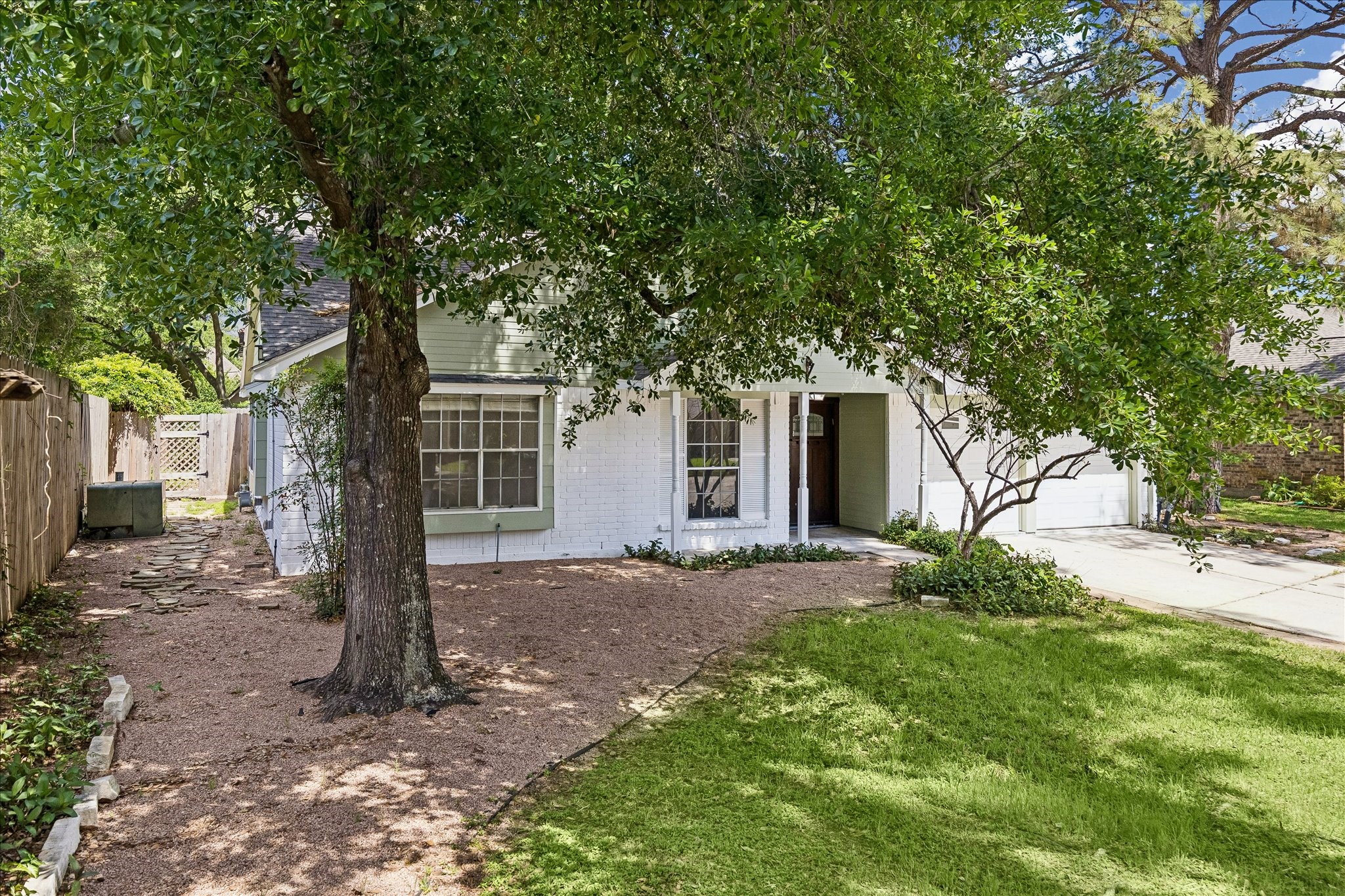 9214 Grandview Park Drive Spring, TX 77379 - Photo 2 of 38