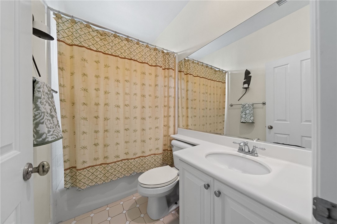 23 Winslow Street Ladera Ranch, CA 92694 - Photo 18 of 47 a bathroom with a sink toilet and shower