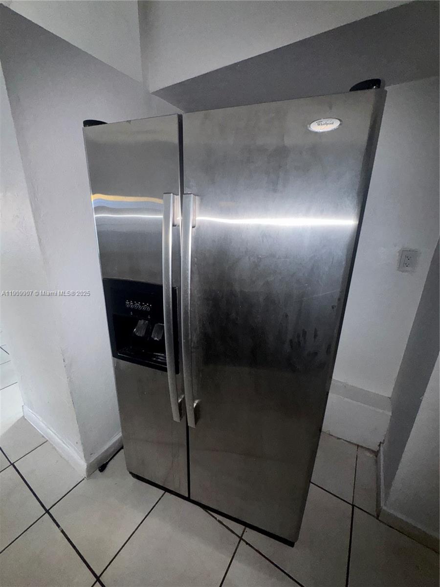 20769 Northwest 41st Avenue Miami Gardens, FL 33055 - Photo 6 of 19 a view of elevator