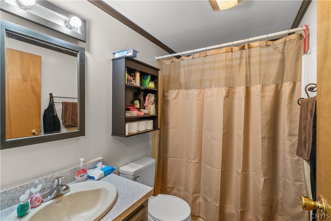 6401 Rock Road Verona, NY 13478 - Photo 14 of 35 Full bathroom 1