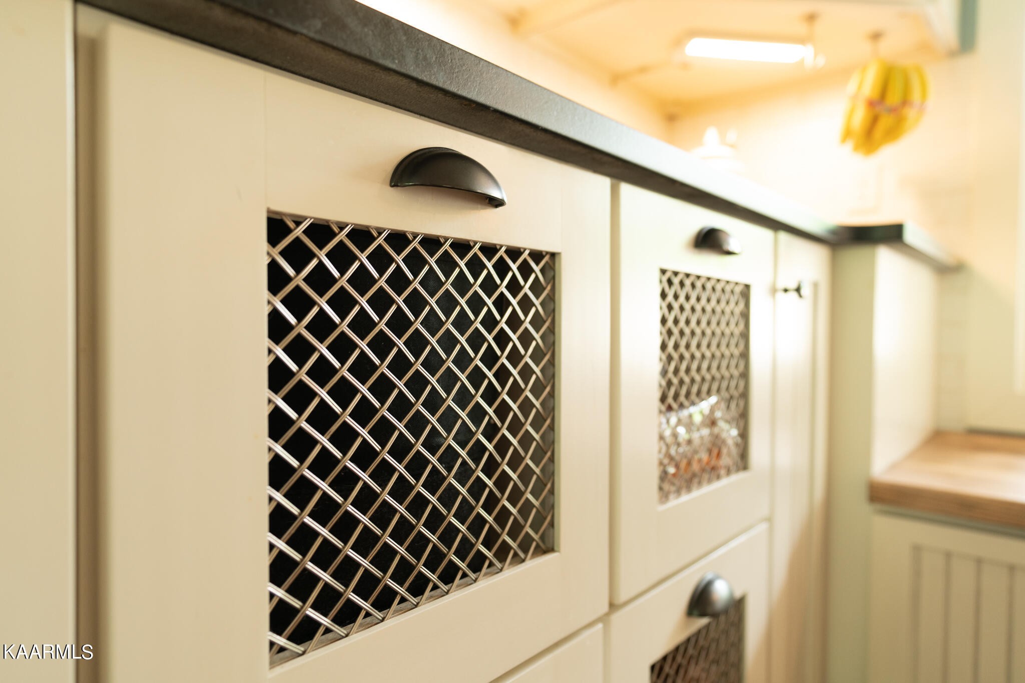 613 Dixon Road Lenoir City, TN 37772 - Photo 11 of 44 a view of a bathroom