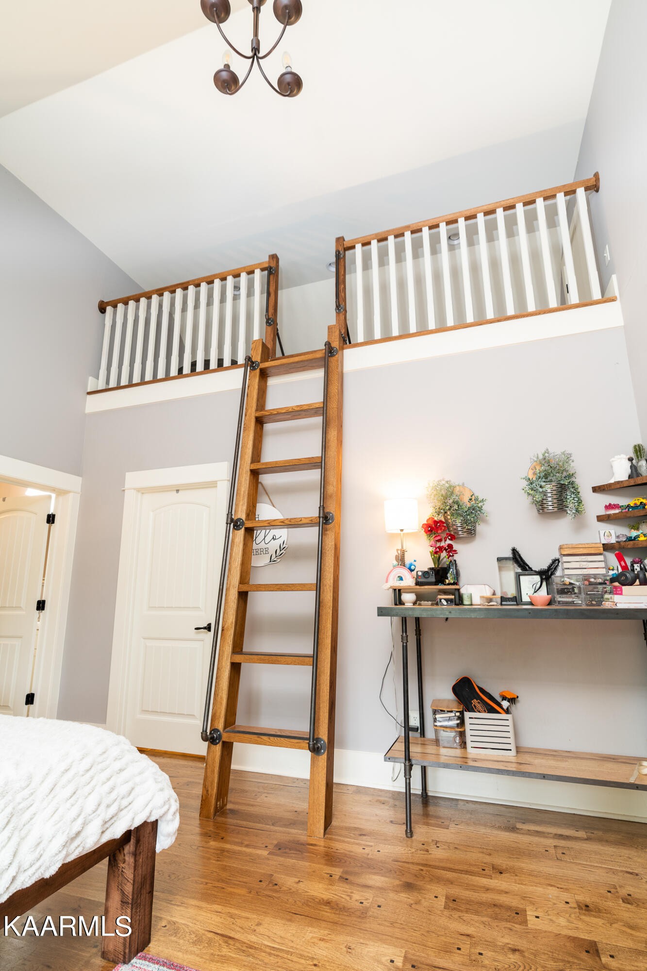 613 Dixon Road Lenoir City, TN 37772 - Photo 29 of 44 a view of a living room and workspace