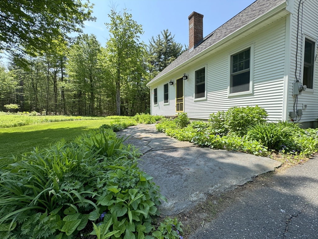 189 Sugar Hill Road Williamsburg, MA 01096 - Photo 8 of 41 Gallery Image 8