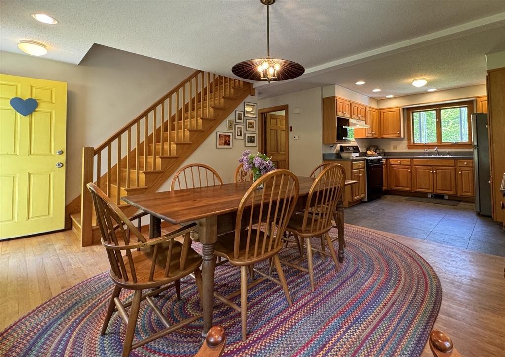 189 Sugar Hill Road Williamsburg, MA 01096 - Photo 10 of 41 Gallery Image 10
