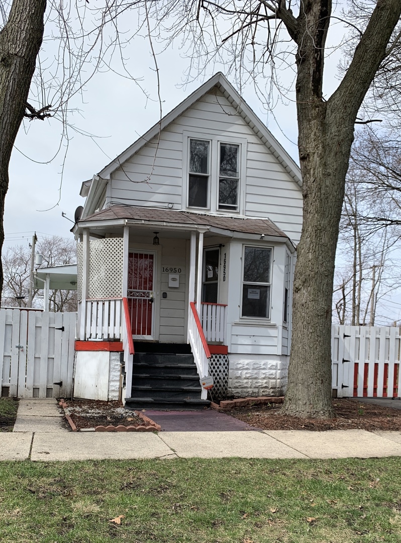 16950 Bulger Avenue Hazel Crest, IL 60429 - Photo 1 of 11