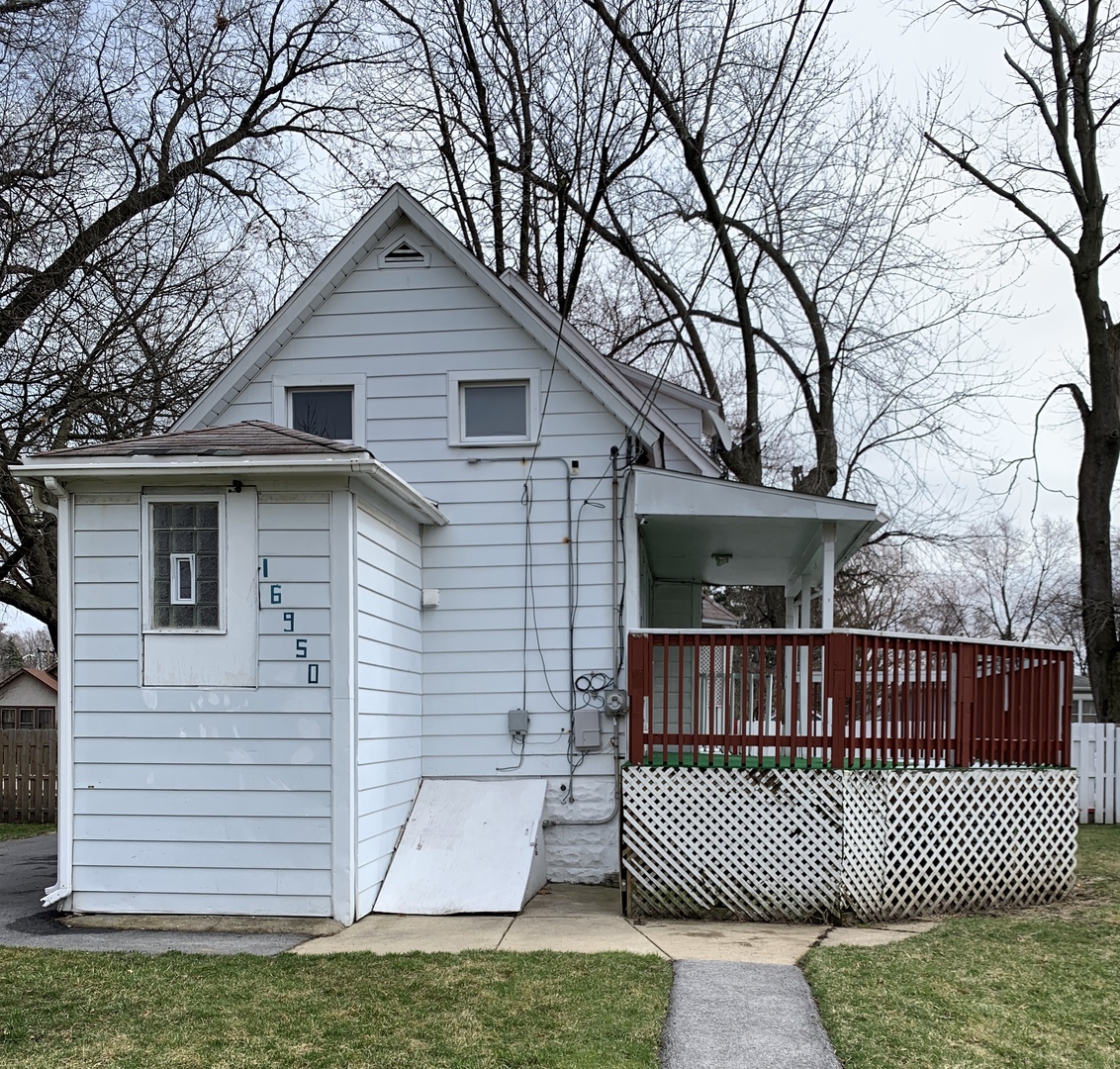16950 Bulger Avenue Hazel Crest, IL 60429 - Photo 3 of 11