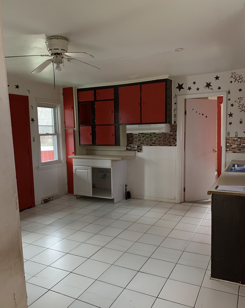 16950 Bulger Avenue Hazel Crest, IL 60429 - Photo 6 of 11
