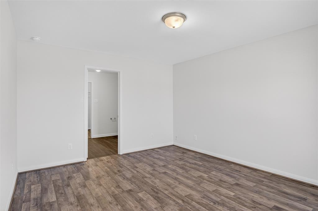 14259 Riata Lane Dallas, TX 75253 - Photo 11 of 25