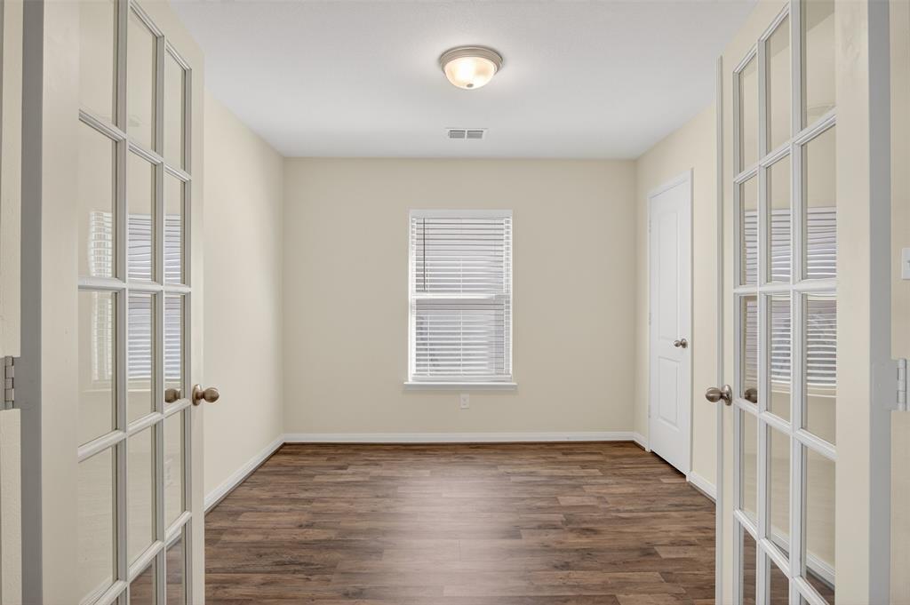 14259 Riata Lane Dallas, TX 75253 - Photo 18 of 25