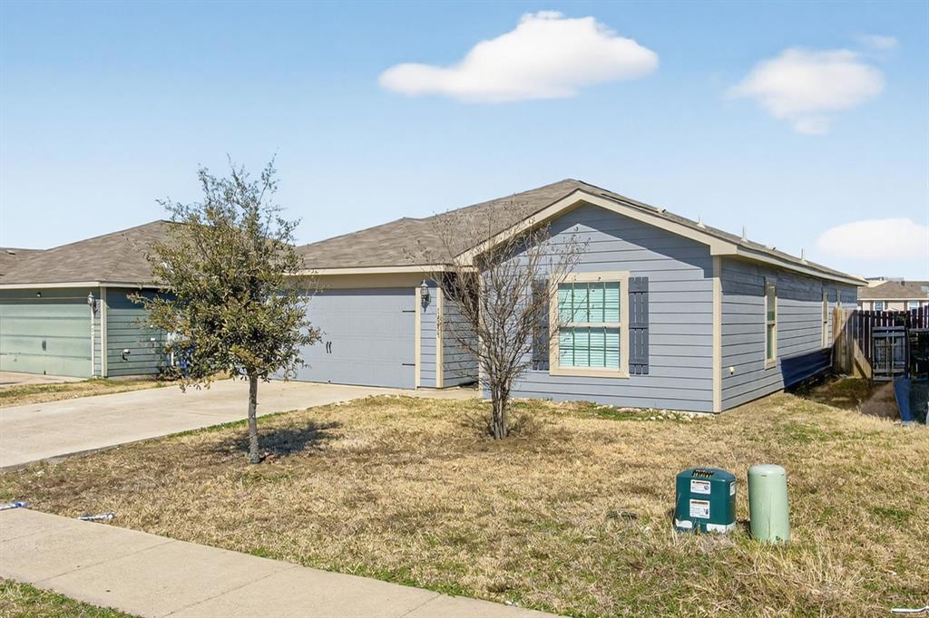 14259 Riata Lane Dallas, TX 75253 - Photo 4 of 25