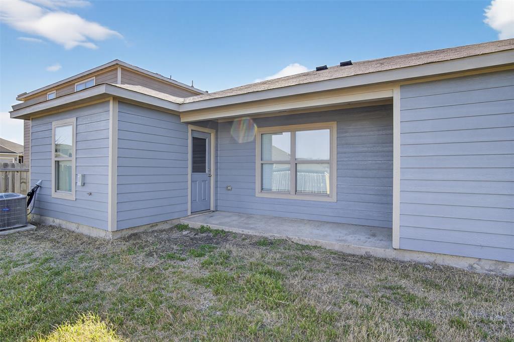 14259 Riata Lane Dallas, TX 75253 - Photo 6 of 25