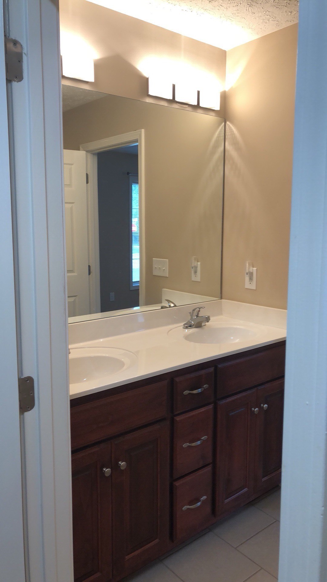 433 Skinner Flat Road Manchester, TN 37355 - Photo 3 of 26 Gallery Image 3