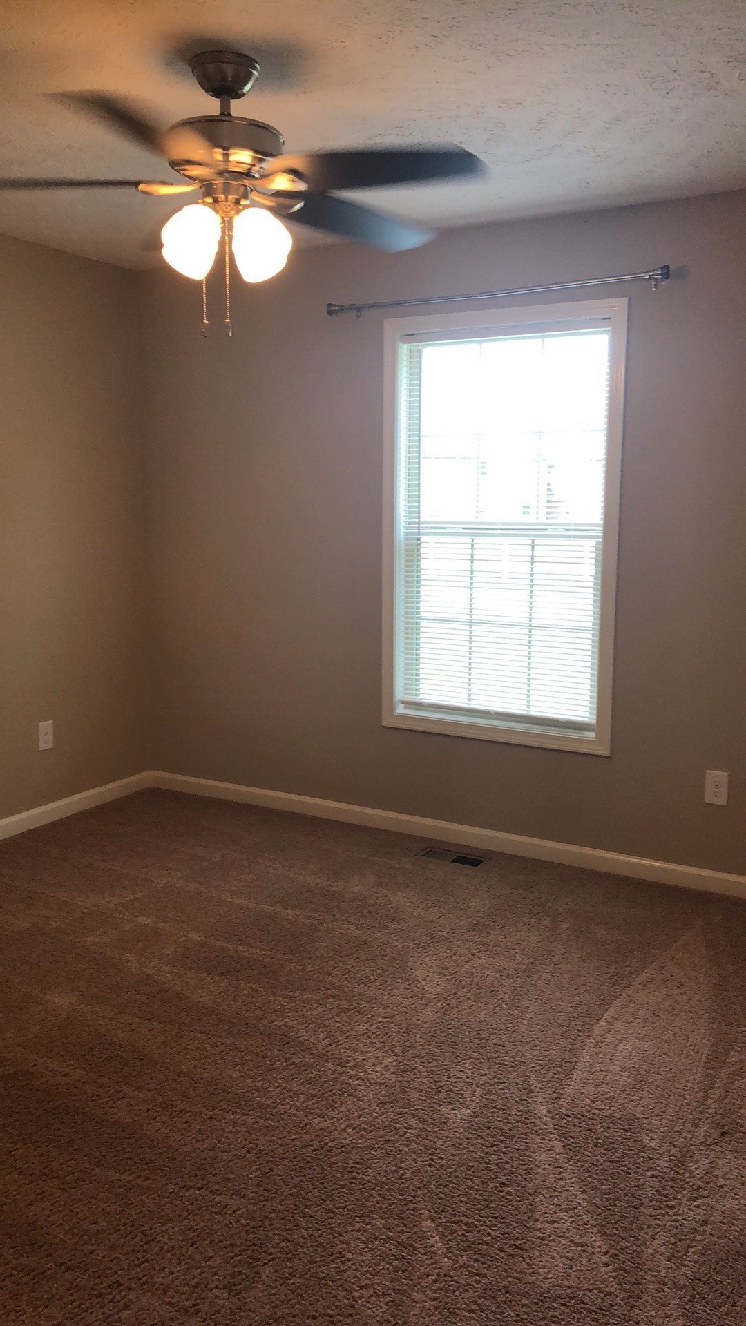433 Skinner Flat Road Manchester, TN 37355 - Photo 6 of 26 Gallery Image 6