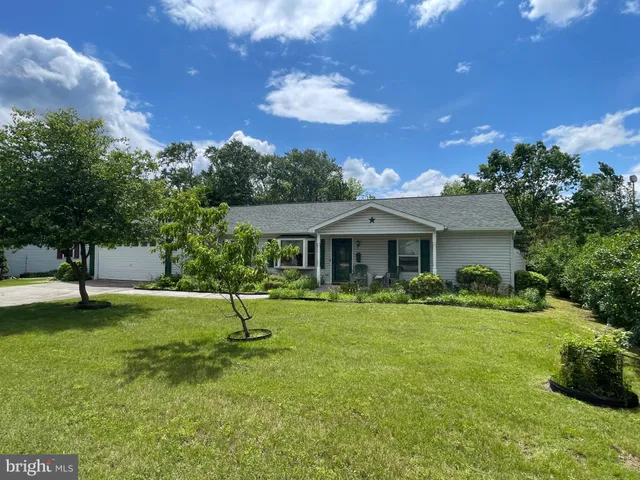 $199,900 | 848 Trestle Court, Pine Grove, PA 17963