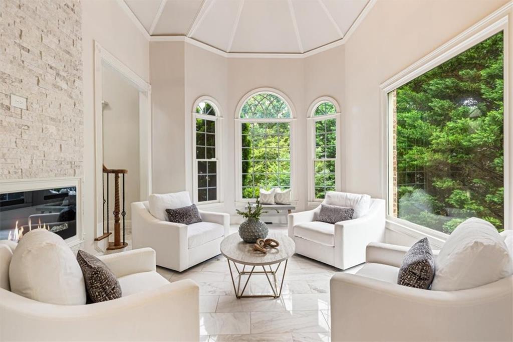 392 Lum Crowe Road Roswell, GA 30075 - Photo 10 of 108