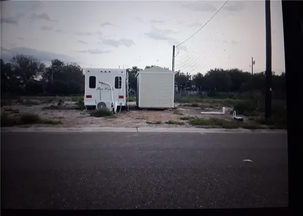 $31,500 | 1021 Pearson Street, Unit LOT 44, Freer, TX 78357