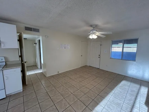 $995 | 1857 East University Drive, Unit B, Tempe, AZ 85288