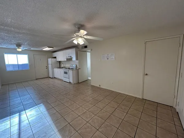 $995 | 1857 East University Drive, Unit B, Tempe, AZ 85288