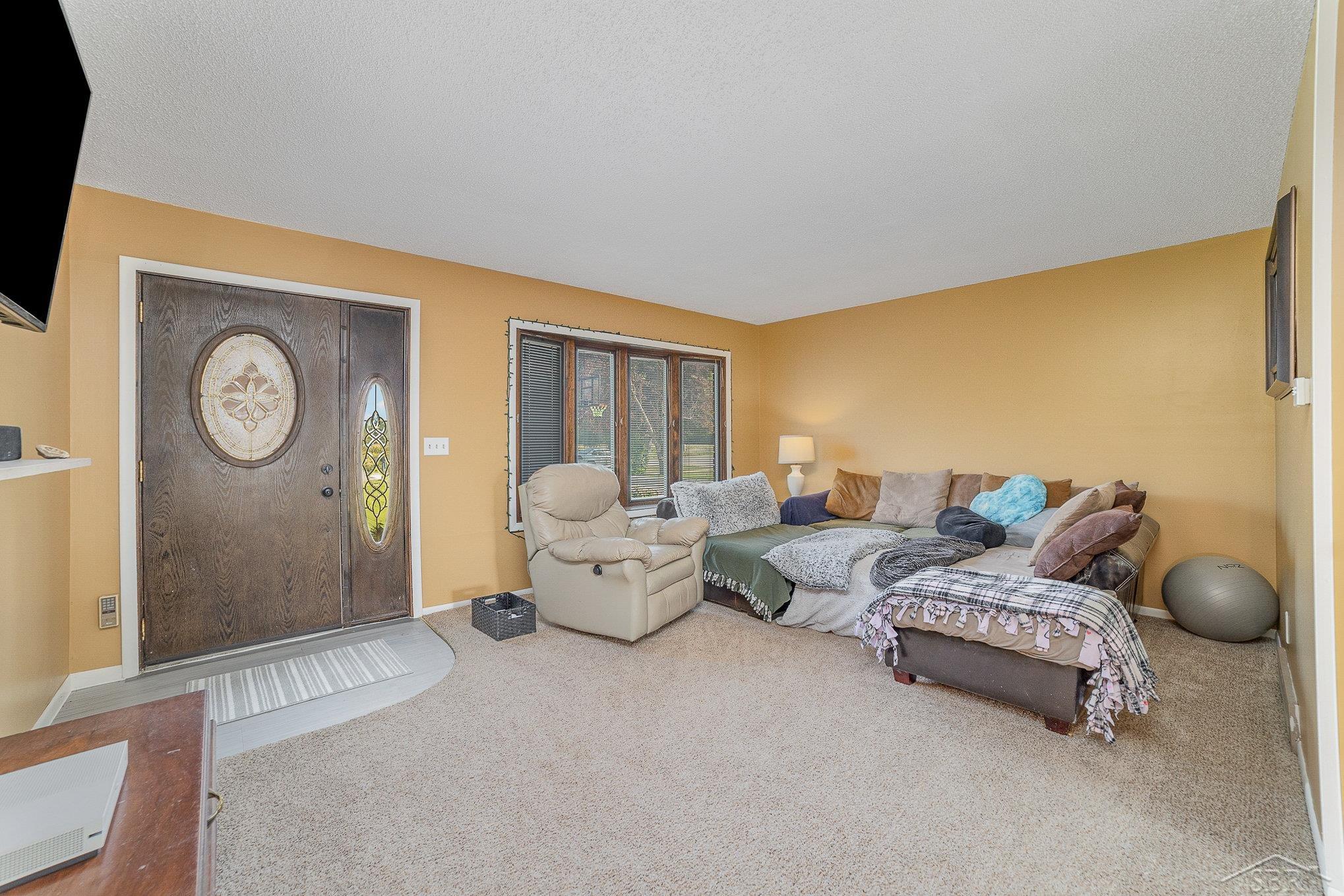 1544 South Miller Road Saginaw, MI 48609 - Photo 5 of 47 50133771-C38057E2-0407-4A6F-BDA5-C6AE6B1F1270.JPG