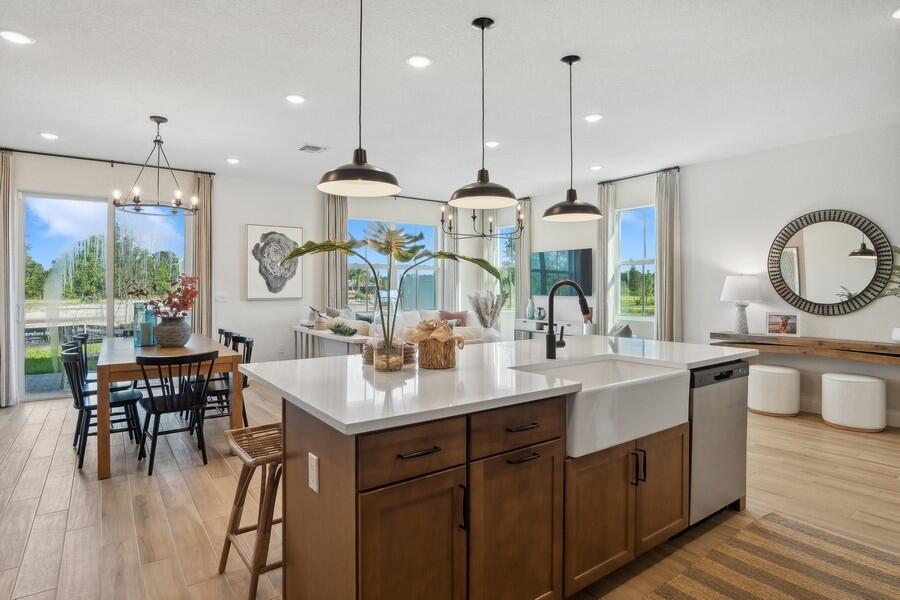 184 Southeast Birch Terrace Stuart, FL 34997 - Photo 10 of 46 Kitchen