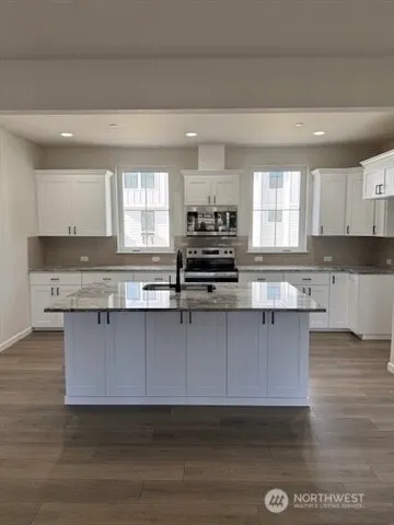 $2,800 | 12107 127th Ave Court East, Puyallup, WA 98374