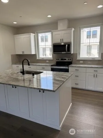 $2,800 | 12107 127th Ave Court East, Puyallup, WA 98374