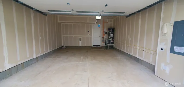 $2,800 | 12107 127th Ave Court East, Puyallup, WA 98374