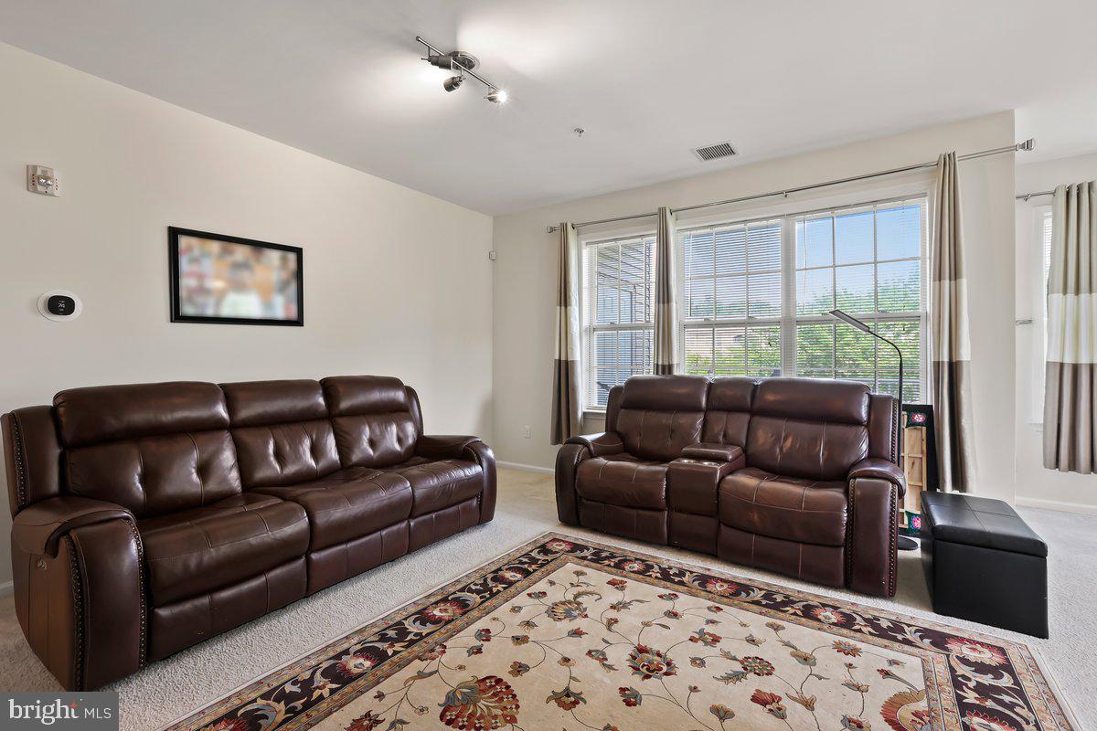 821 Timberlake Drive Ewing, NJ 08618 - Photo 13 of 27