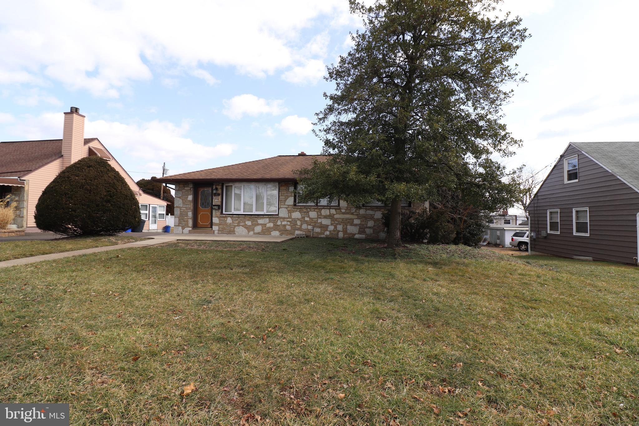 9311 Academy Road Philadelphia, PA 19114 - Photo 4 of 63 Gallery Image 4